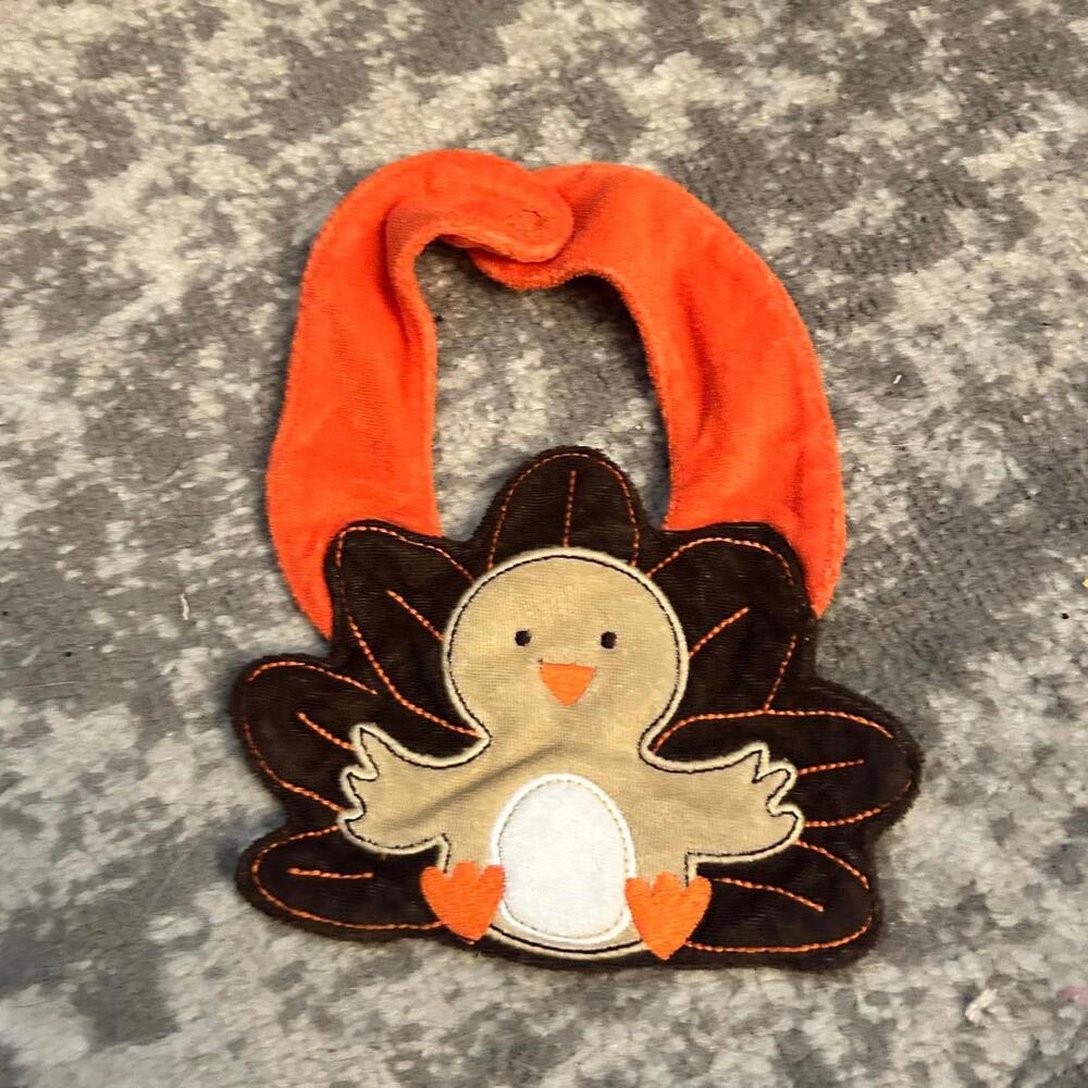 Carter’s Unisex Baby Thanksgiving Feeding Bib